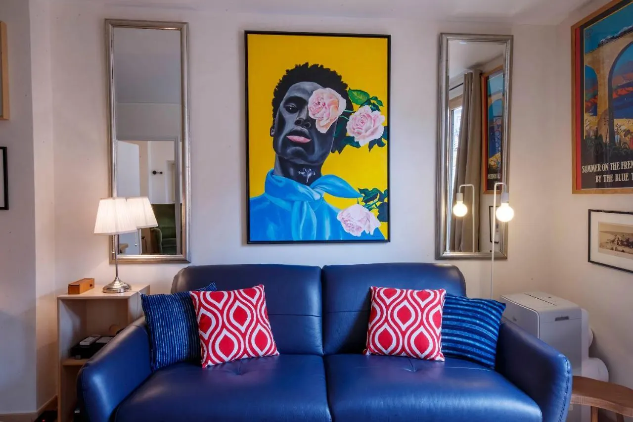 Spacious And Bright Flat Close To The Beach : Heart Of Old Nice