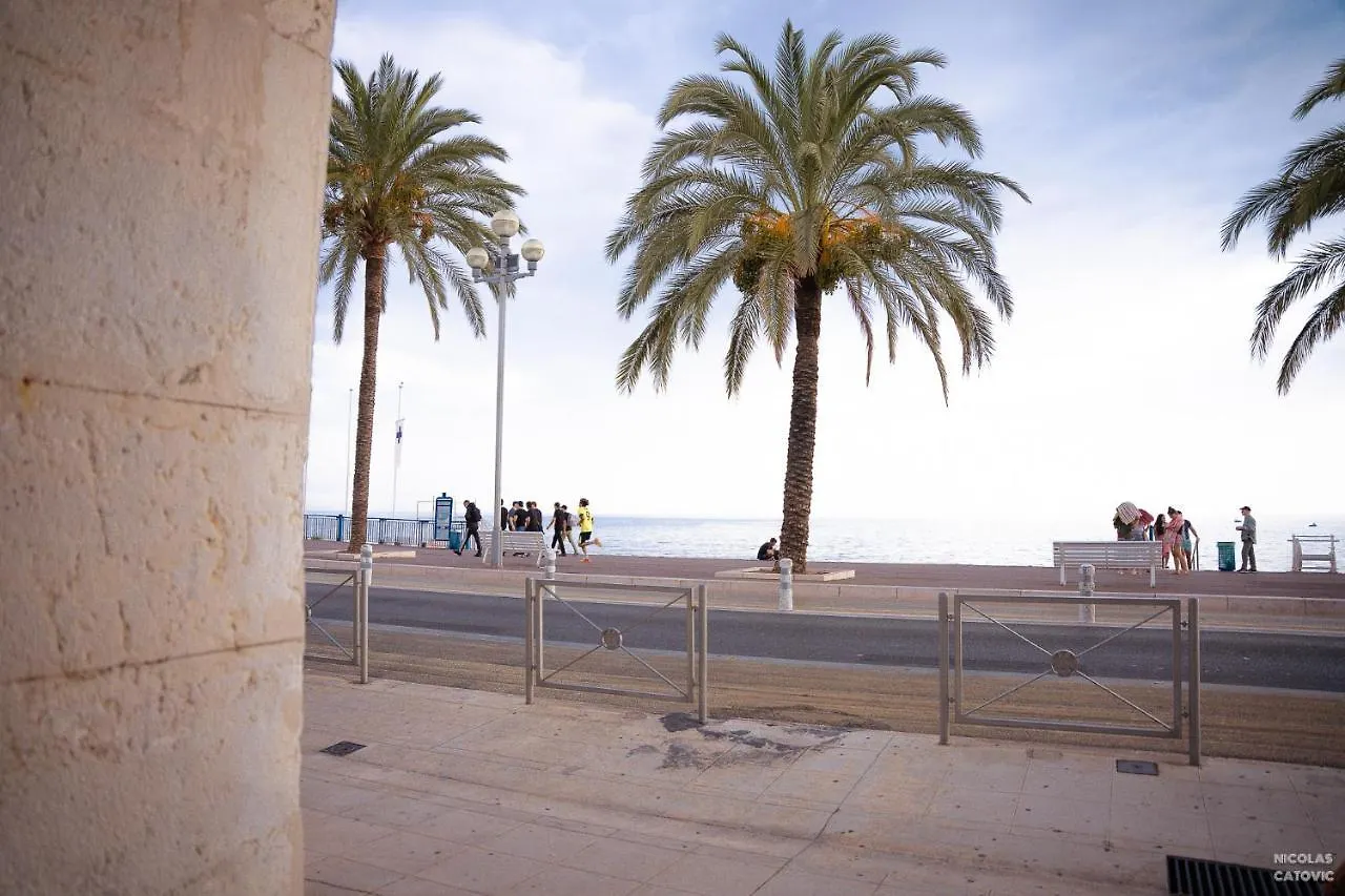 Spacious And Bright Flat Close To The Beach : Heart Of Old Nice
