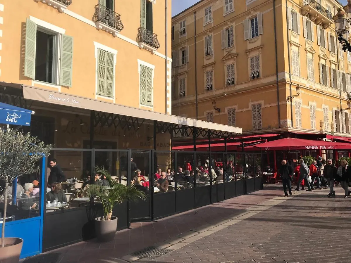 Apartment Spacious And Bright Flat Close To The Beach : Heart Of Old Nice