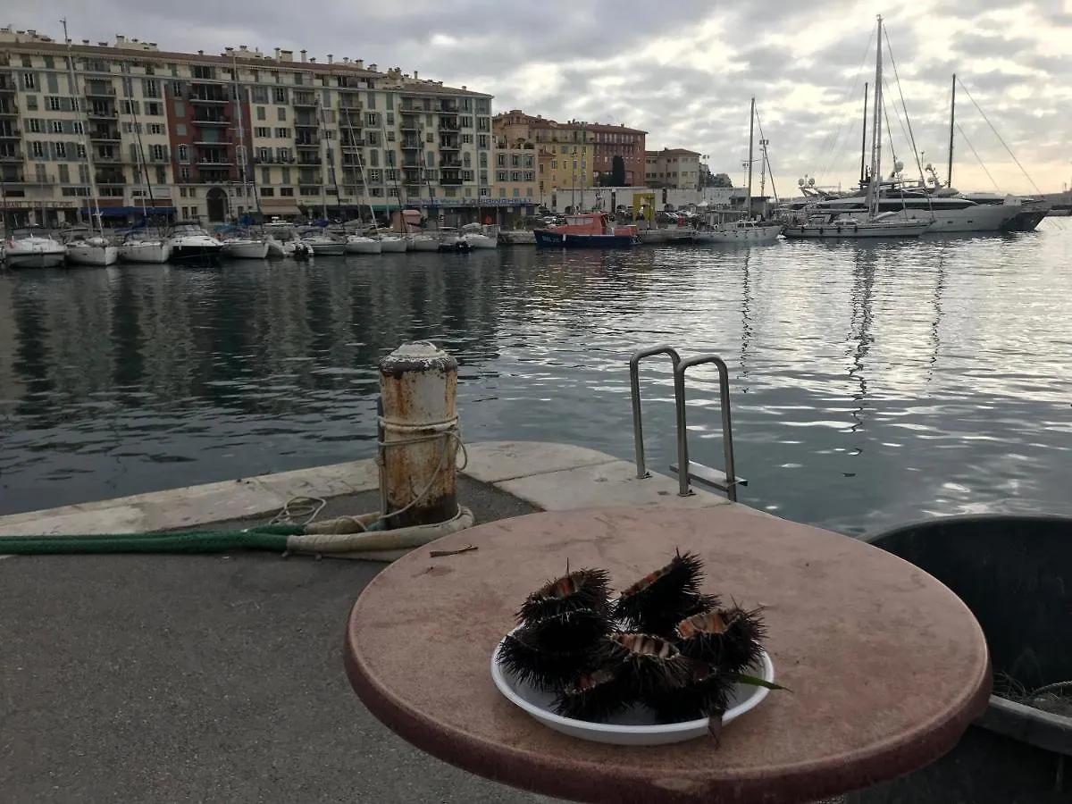 Spacious And Bright Flat Close To The Beach : Heart Of Old Nice 0*,